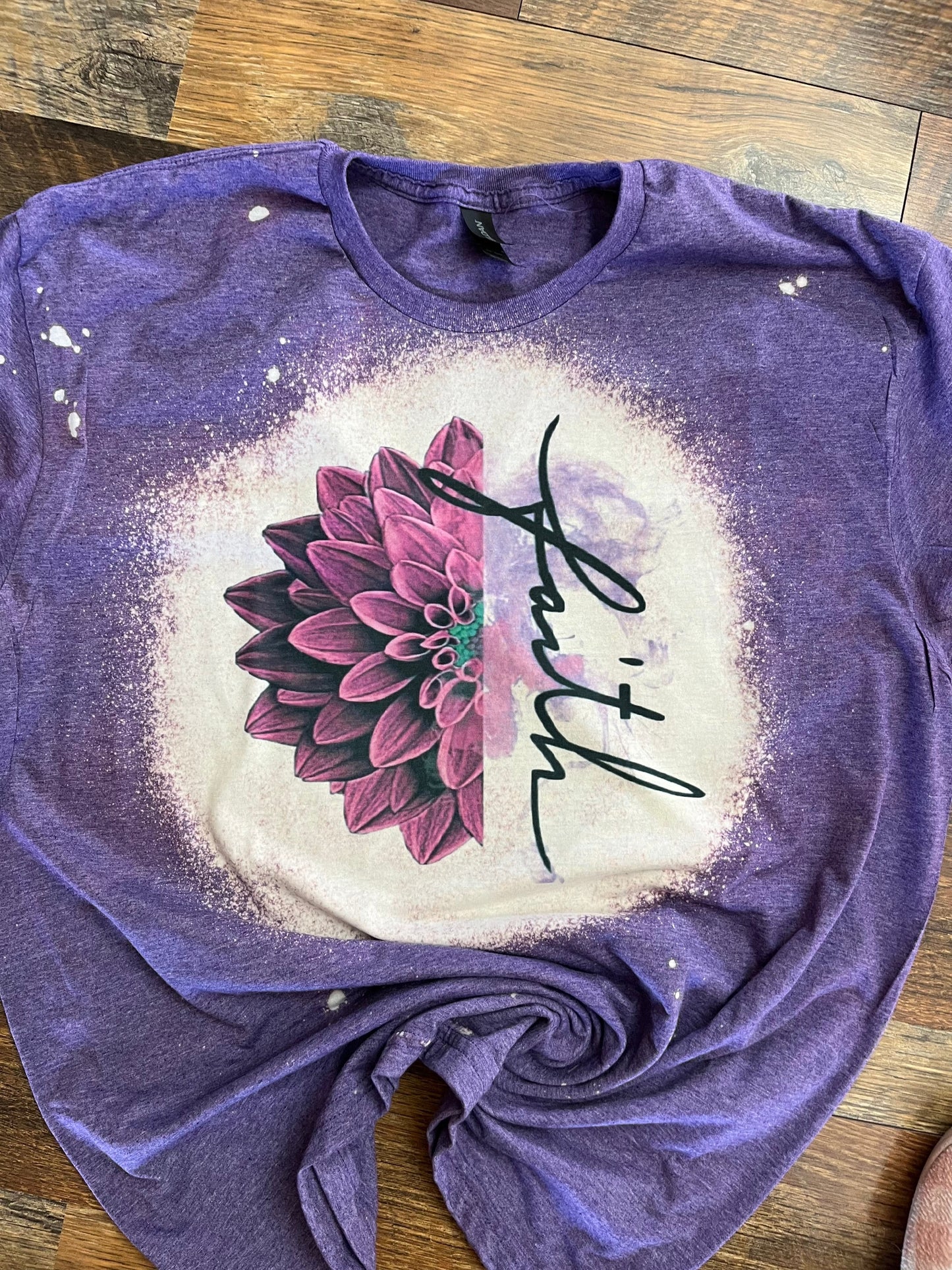 FAITH PURPLE BLEACHED T-SHIRT