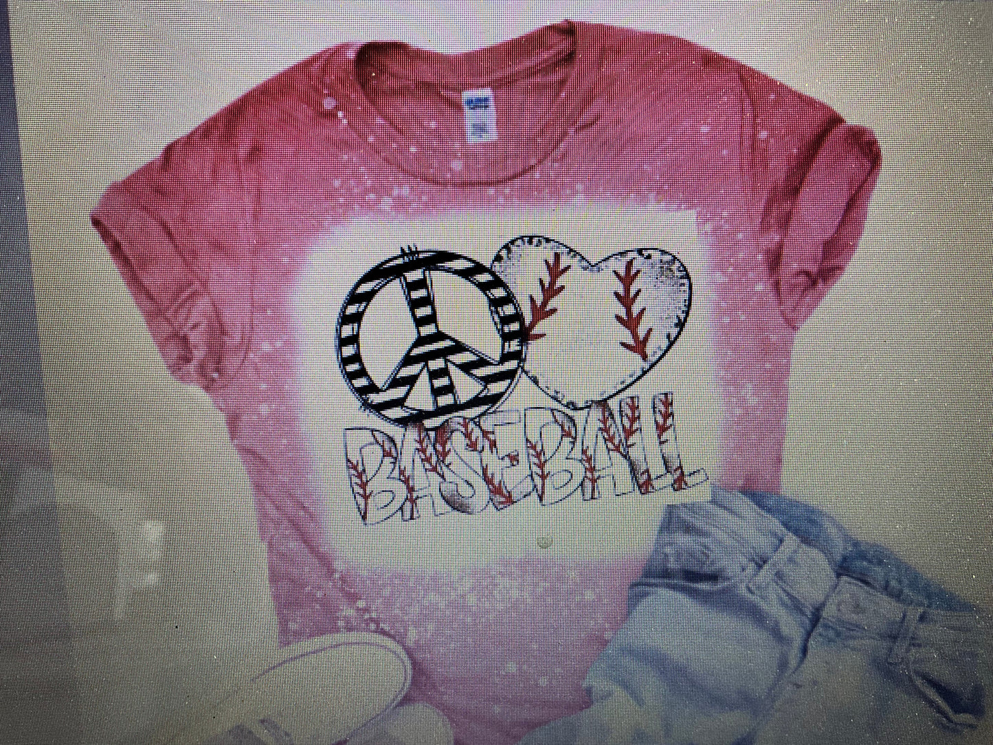 PEACE LOVE BASEBALL BLEACHED T-SHIRT